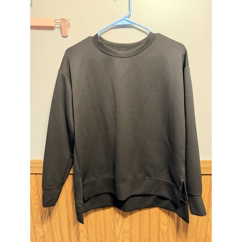 Danskin Women’s Size Medium Black Long Sleeve Shirt